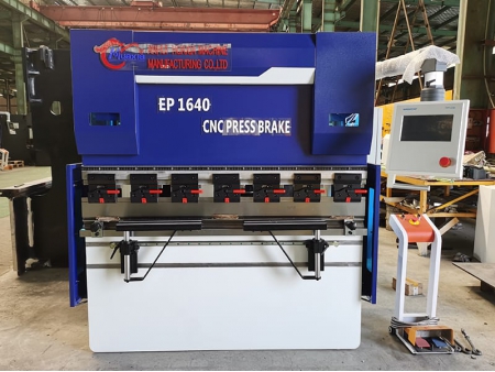 Гидравлический листогибочный пресс с ЧПУ серии WF67K(Y)