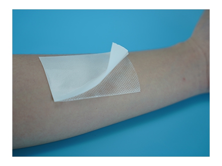 Пластырь на нетканной основе