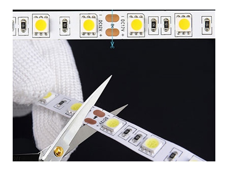 Светодиодная лента SMD3528 (4.8Вт)