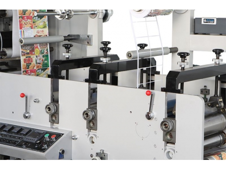 Флексографическая печатная машина с тремя вращающимися режущими секциями, ZBS-320G