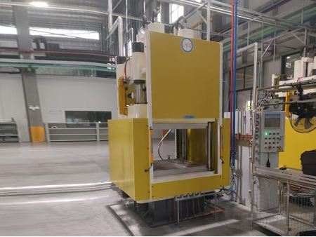 Вулканизационный пресс для пневмопружин