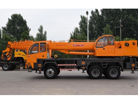 Колесный кран 20T, STSQ20D