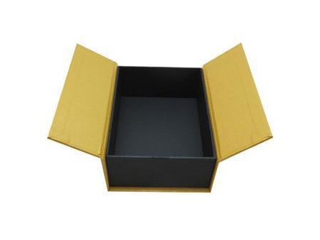 Кашированная коробка особой формы