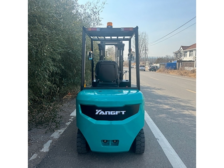 Электрический вилочный погрузчик грузоподъемностью 2-4 тонны Серия H