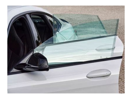 Прозрачное автомобильное стекло