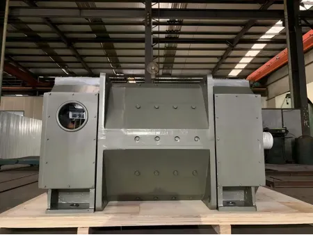 Электродвигатель постоянного тока среднего размера