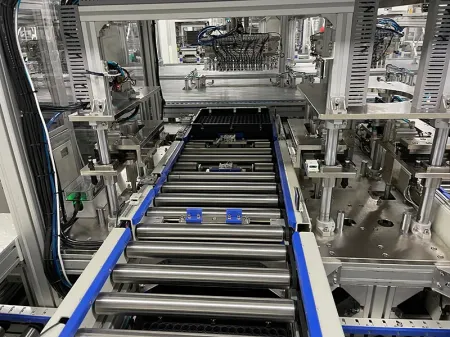 Решения для конвейерных систем  Роликовый конвейер (рольганг)