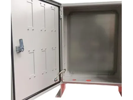 Настенные электротехнические шкафы