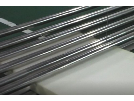 Станок с ЧПУ для вертикальной фигурной резки поролона, CNCHK-3