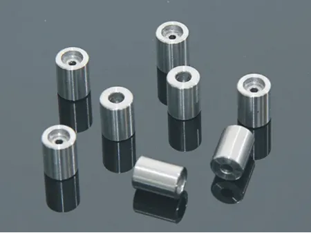 Токарный станок с горизонтальной станиной и ЧПУ