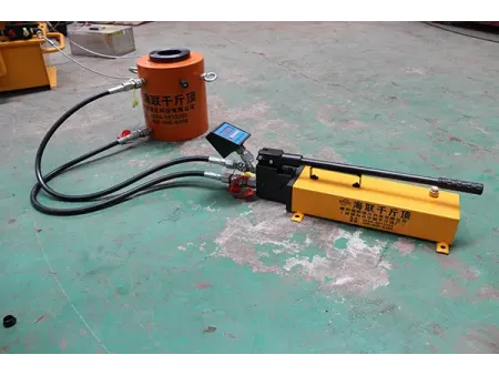 Тестер для испытания анкерных болтов на вырыв