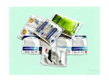 DXDK900 (с двойным сервоприводом)  Двухсервоприводная машина для упаковки гранул и жидкостей в саше с четырехсторонней запайкой