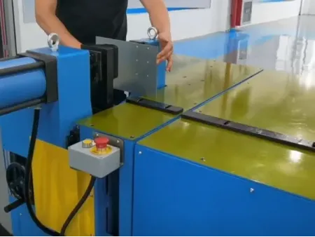 Стол для пуклевочного станка (для пуклевки ребер жесткости клапанов ОВКВ)