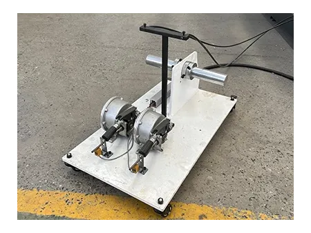 Полуавтоматическая проволокошвейная машина (двухголовочная)