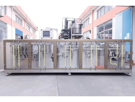 Горизонтальная фасовочно-упаковочная машина для пакетов дой-пак со штуцером с двумя дозирующими головками