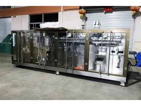 Горизонтальная фасовочно-упаковочная машина для пакетов дой-пак с двумя дозирующими головками