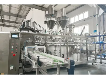 Сервоприводная машина для упаковки в готовые пауч-пакеты с одной наполнительной головкой