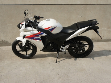 Спортивный мотоцикл BD150-20-IV