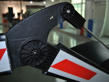 Автоматический шлагбаум со стрелой с резиновым уплотнителем